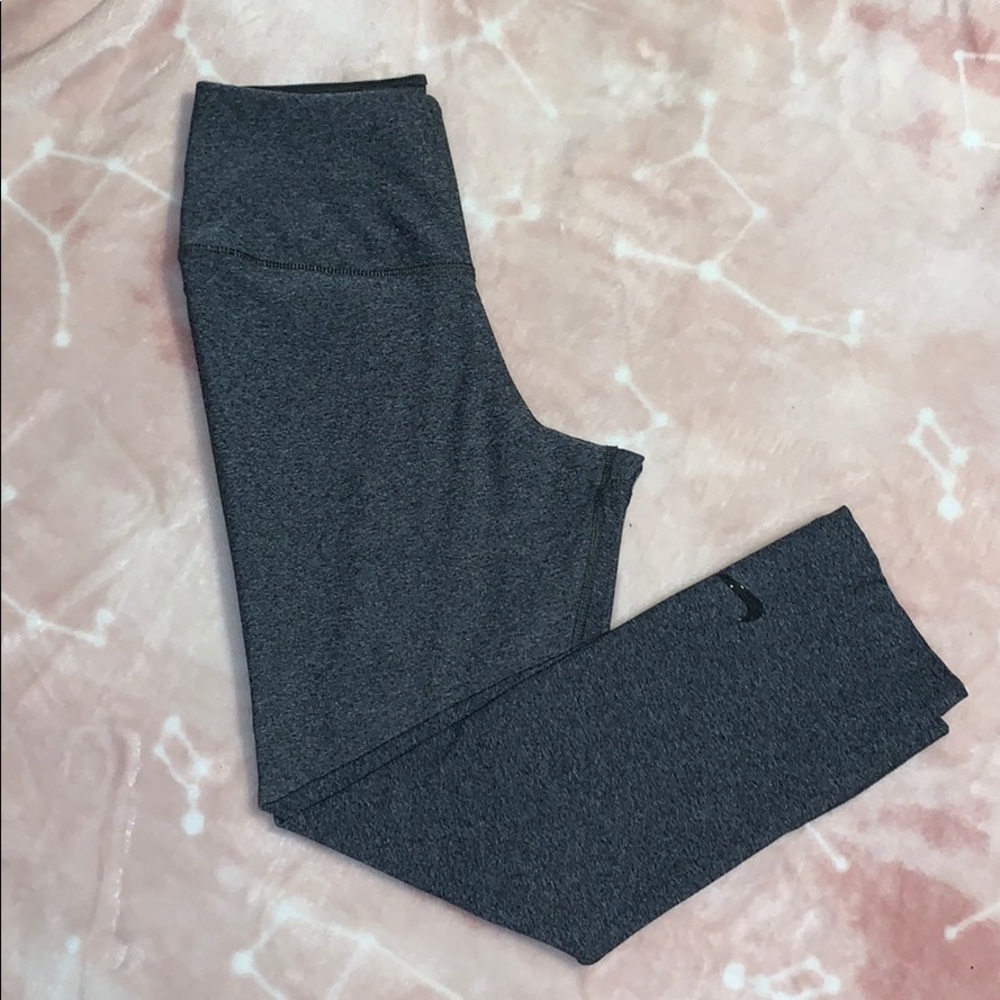 Nike leggings- Sculpt hyper tight fit